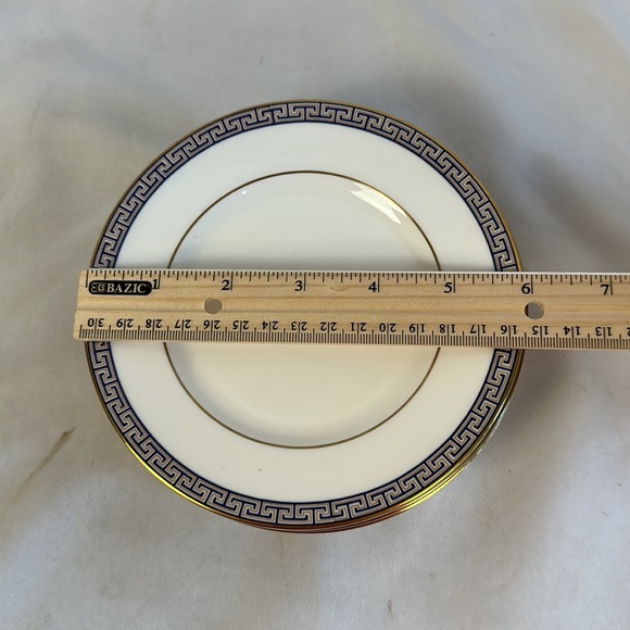 Vintage Wedgwood Bone China Bread Plates In The Palatia Pattern - set of 6 - Picture 12 of 13